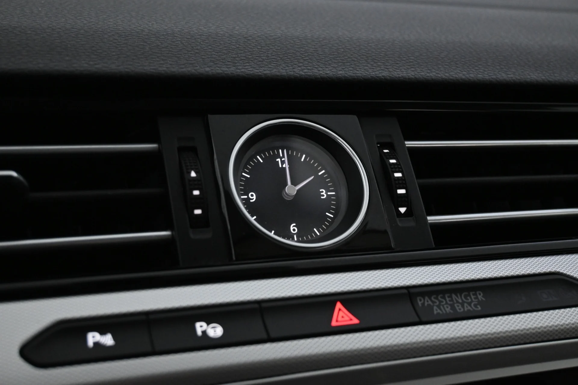 Car Image - 1hdjWm7kTYyUF1vHmXqQly