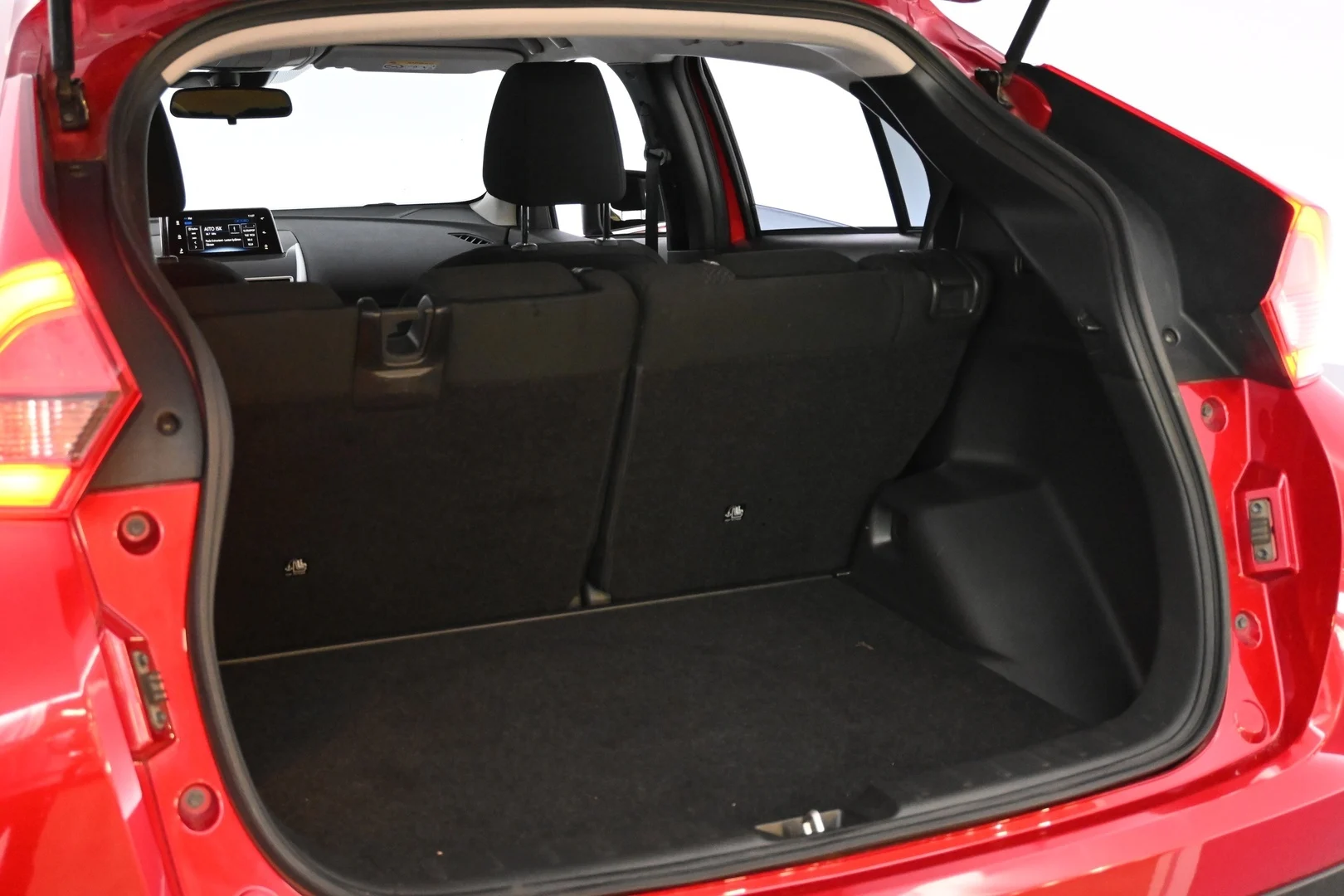 Car Image - Ajl1g6a4ZOscBmtZ5cDgc