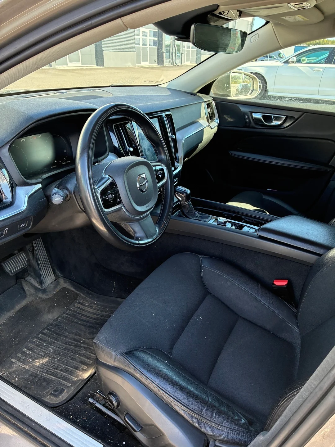 Car Image - 4ITGy4pVmM4FmEdlHEUTCR