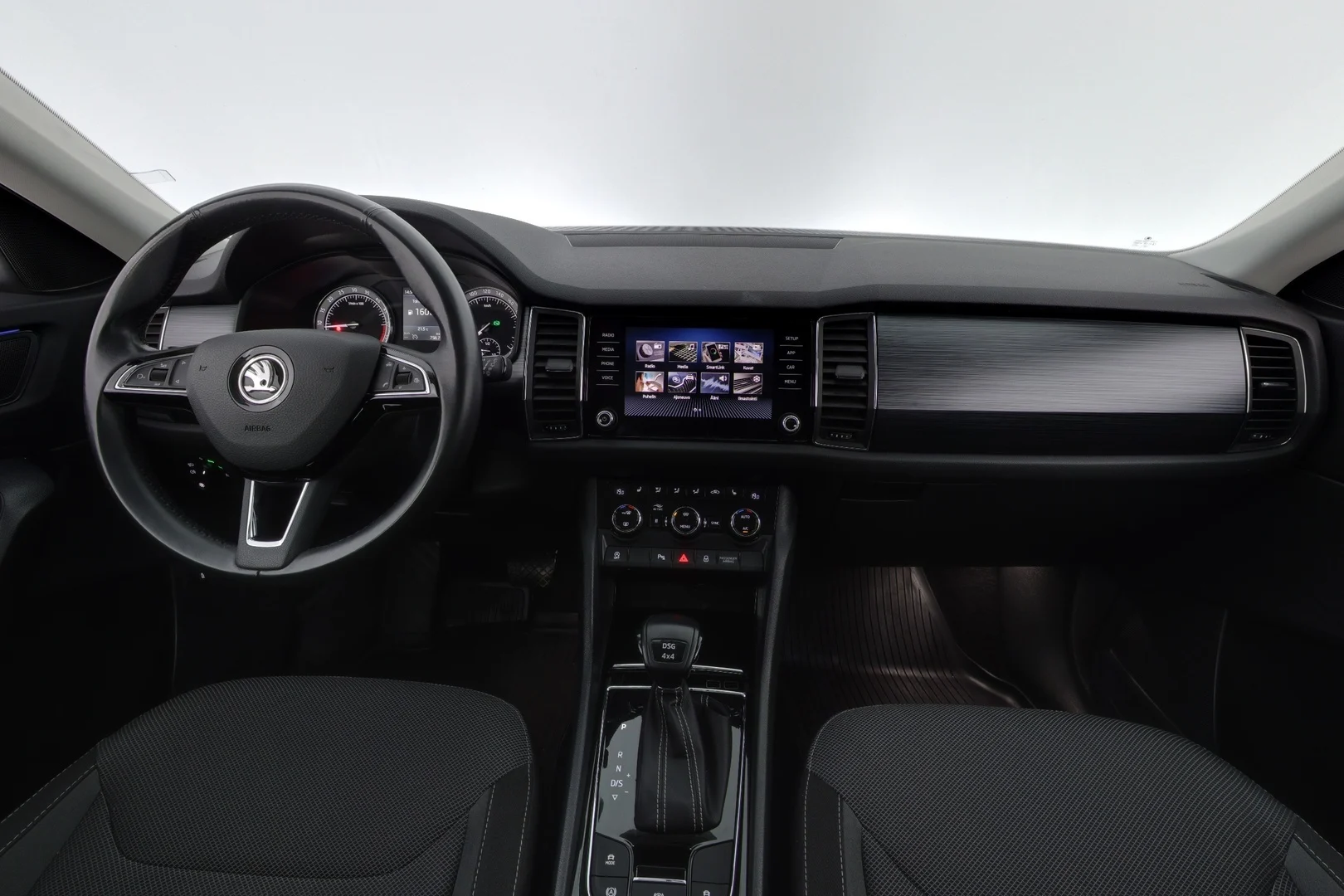 Car Image - 7uogmKNpzf2aIPJcpooVbm