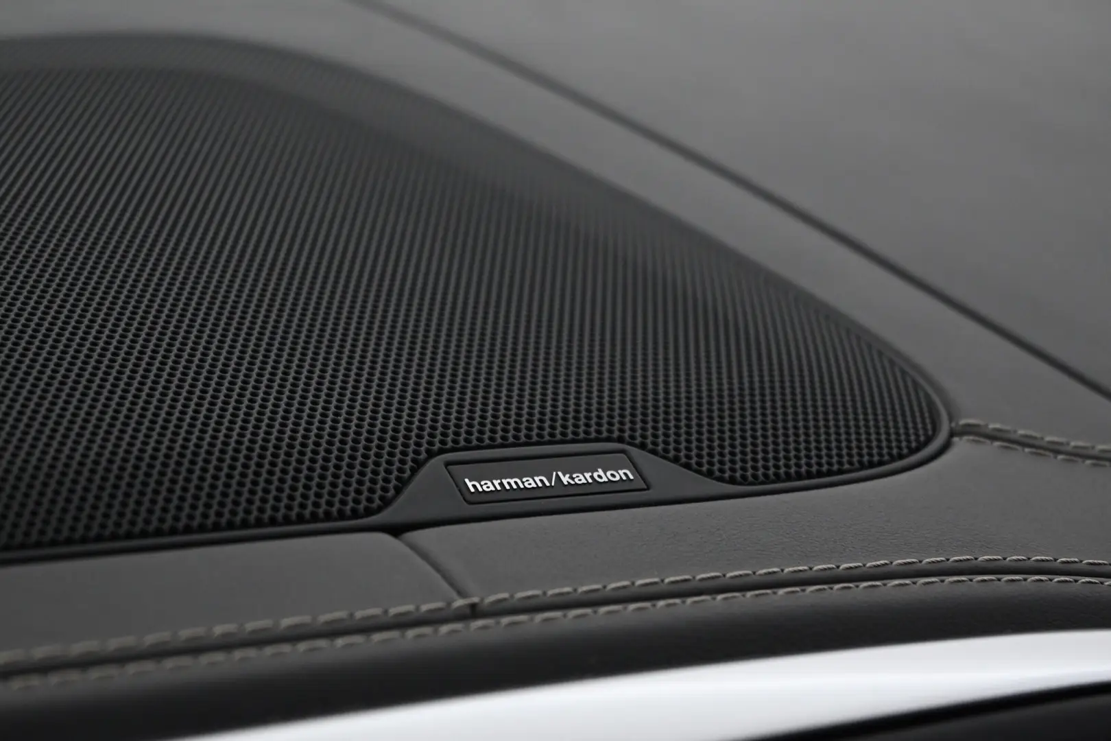 Car Image - 2QxTmYxoFYdNFetN5ly5uS