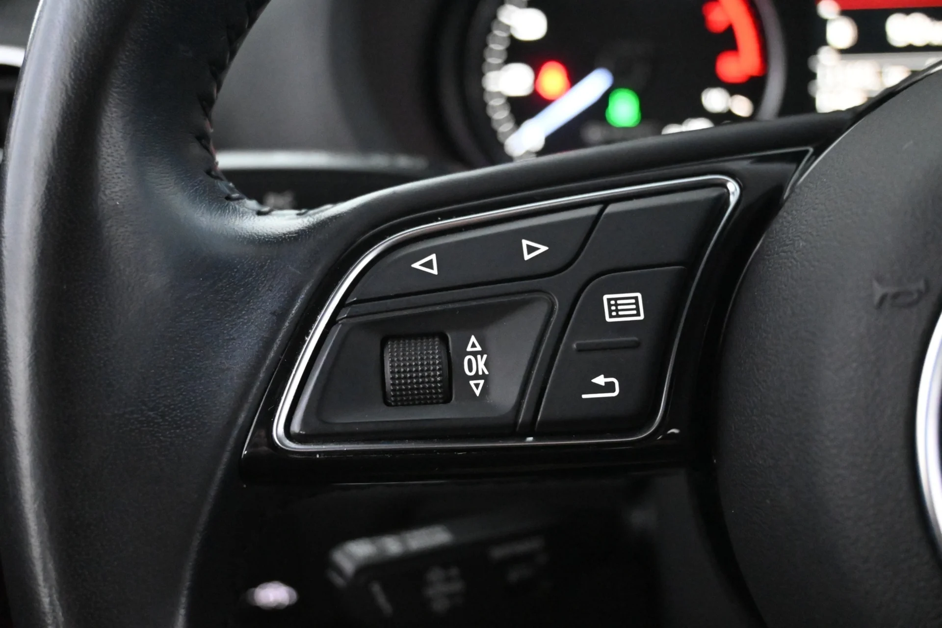 Car Image - 2VkCMKHrrETWl9AYnMyLoW