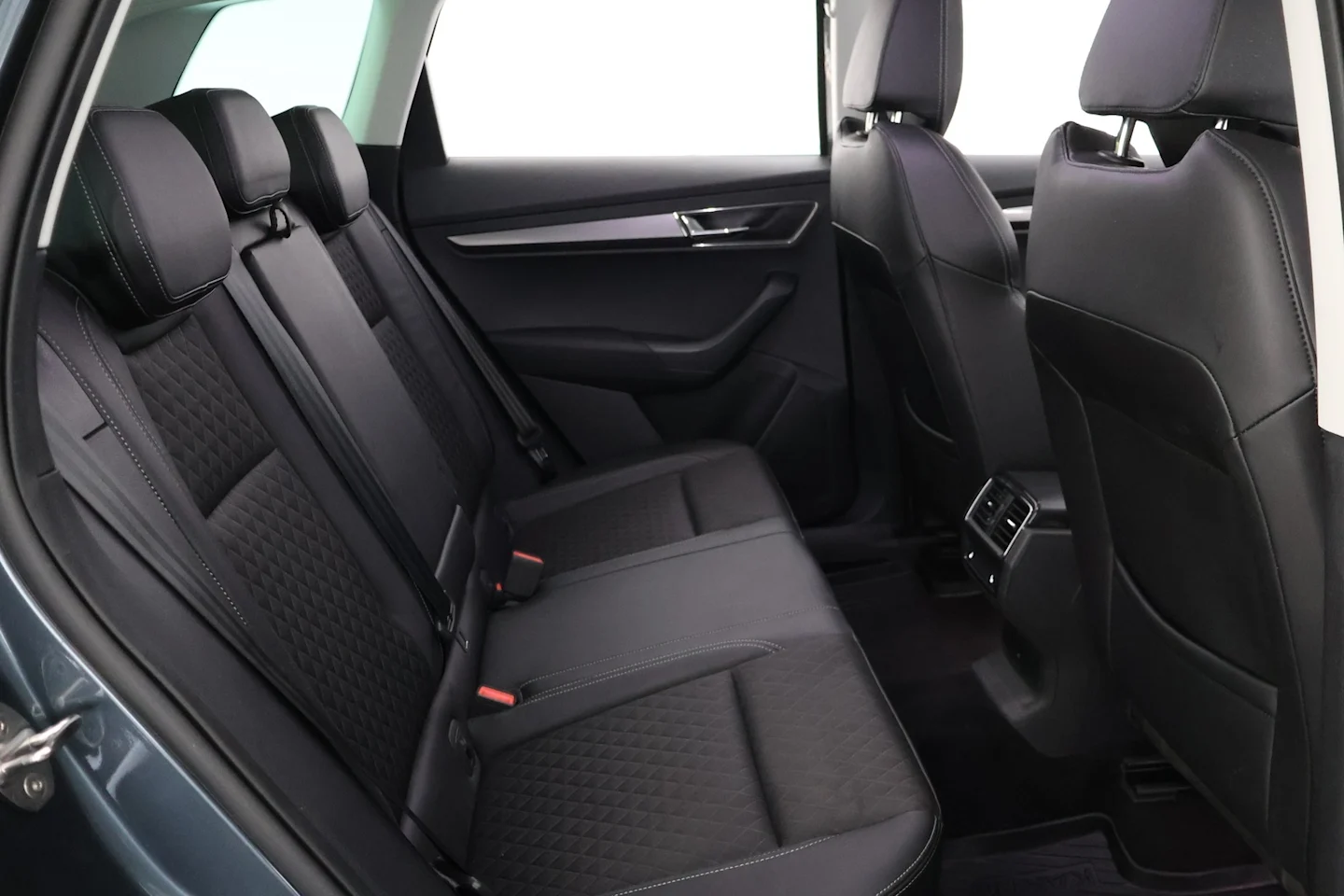 Car Image - 1CGVa0Q7YhDVu2kzgj6JRy