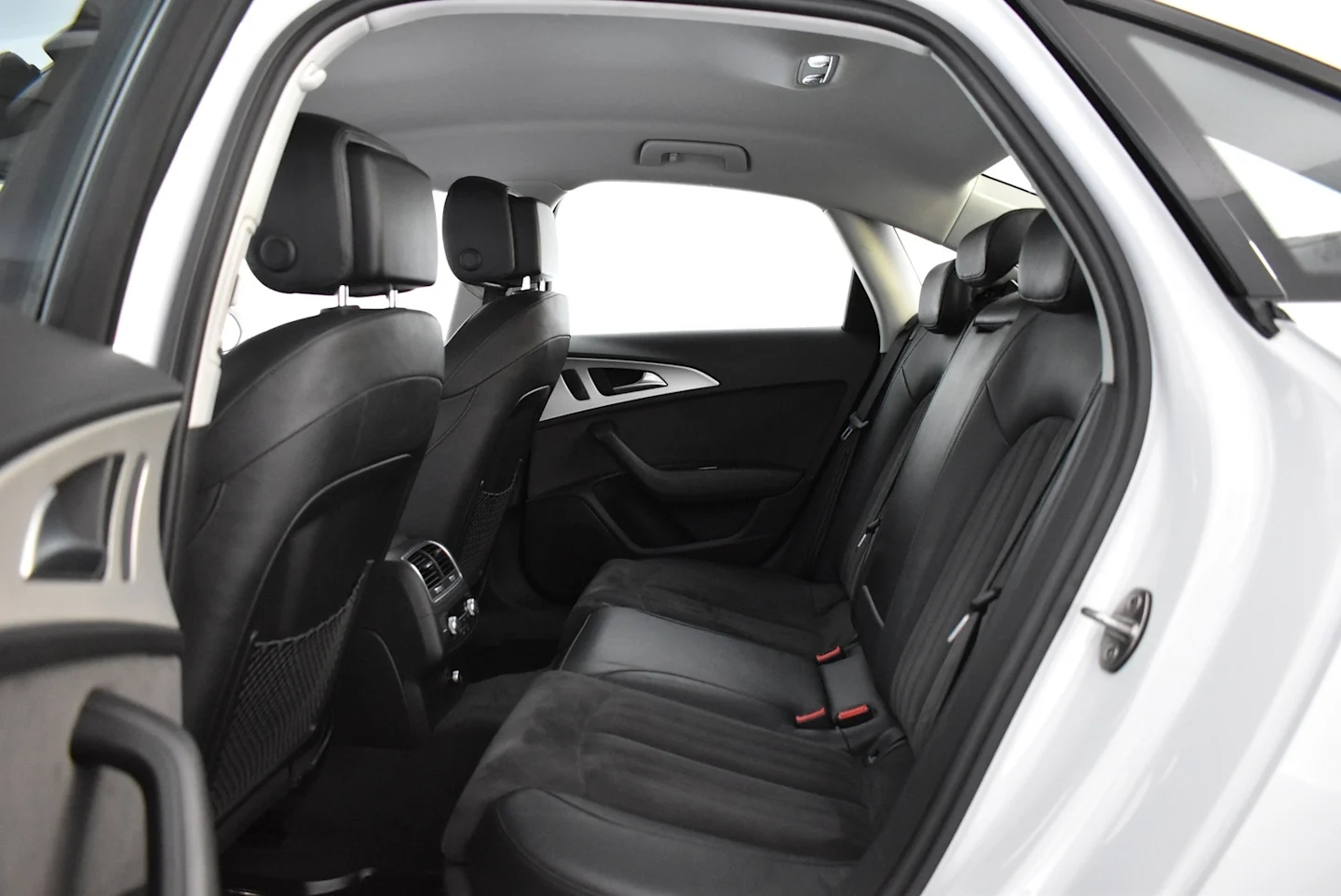 Car Image - 6X2cgM4Edlpp4tOanv3s17