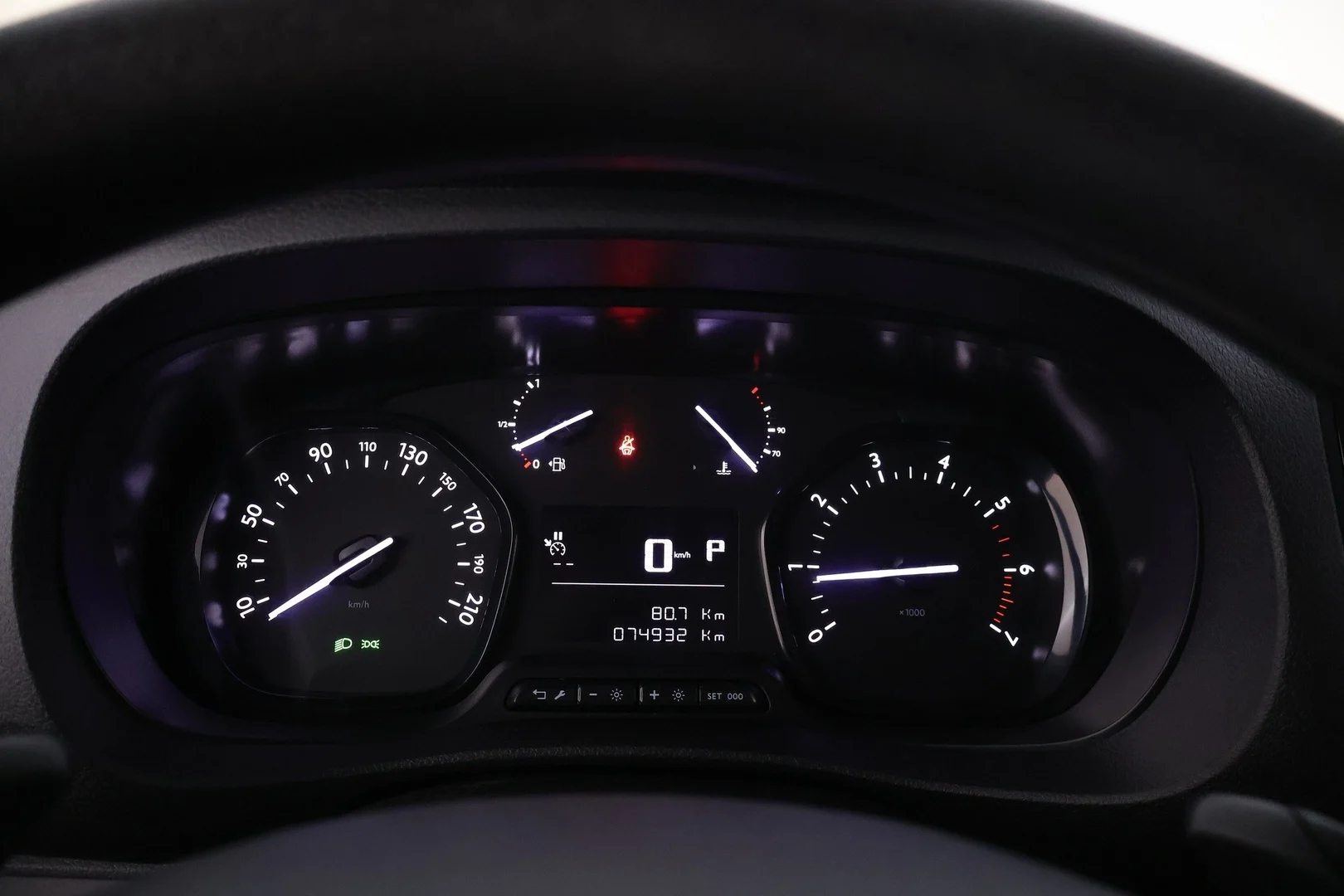 Car Image - 1377pTjQrSx66tGjxPoAHL