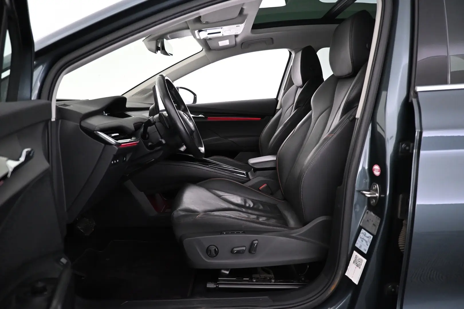 Car Image - WlxHXHQko6brDBpVBI7vg