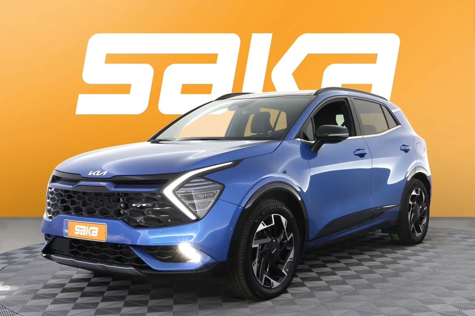 Car Image - 4g0aWrBQ9fbCSnPAxt8l3i