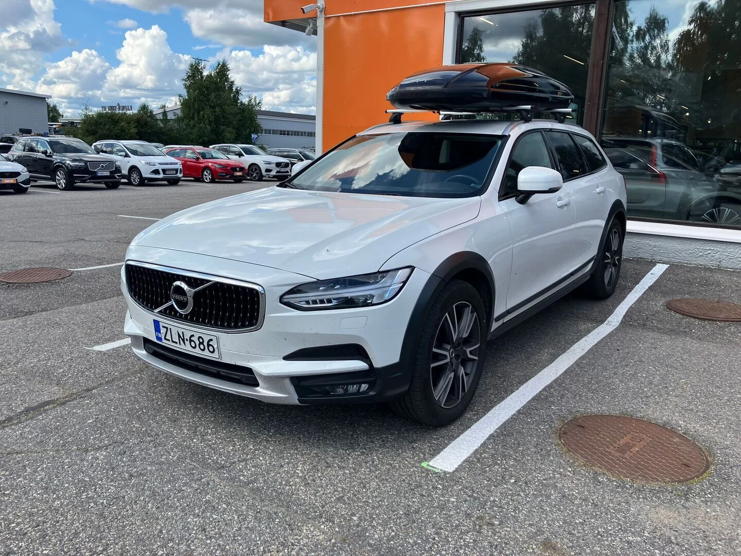 Car Image - 5vy4EzpdvzpDBIkgzijsXv