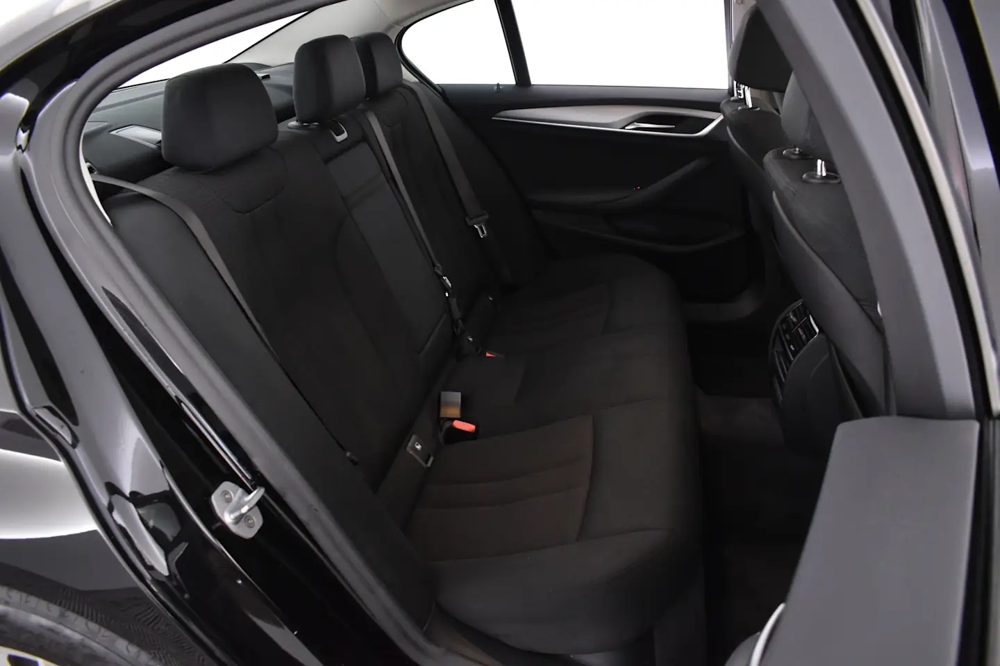 Car Image - 1oljG32WueUWxEFS9mvwgo