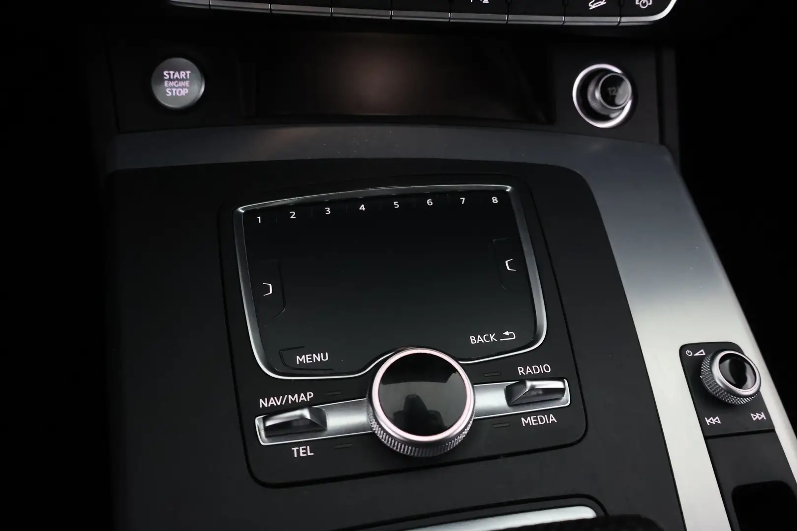 Car Image - 7vWHbXdY8XysvQHYSHb9uy