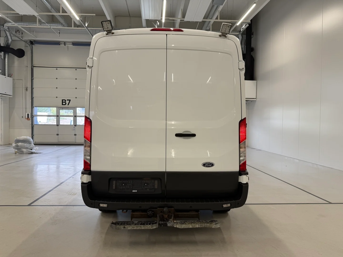 Car Image - 1Y1b6m0g1Wb4GwE3RpZLW6