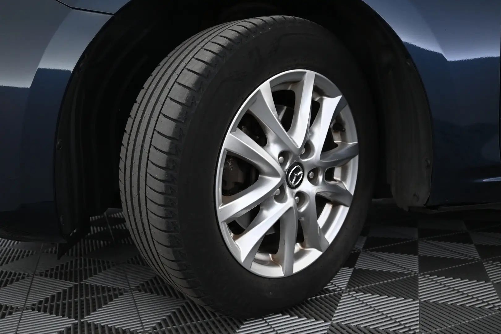 Car Image - 3XpqR2Bt6zTg4O96ONSkvH