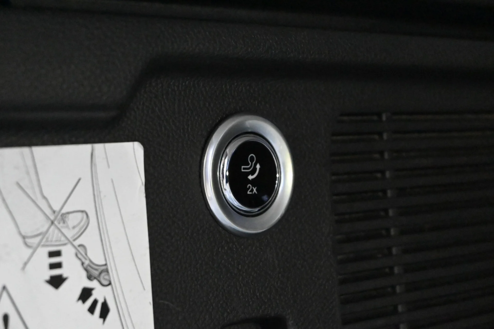 Car Image - 192CHfi37JWYLvfQ5SqNVE