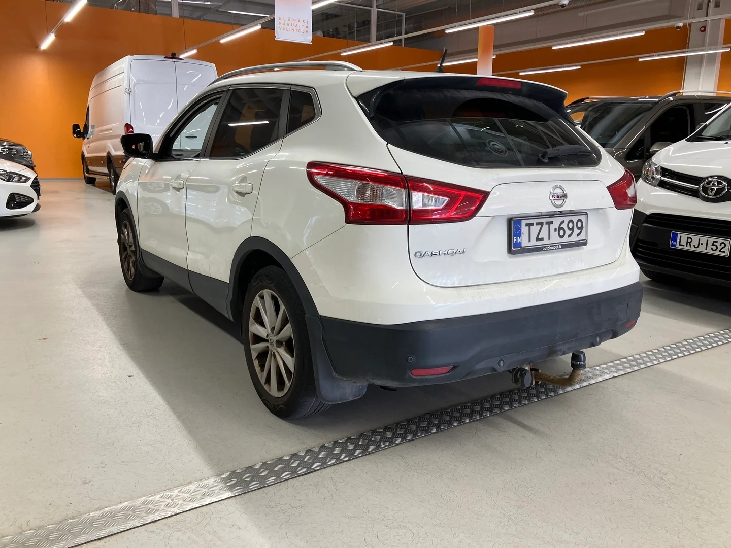 Car Image - 4Kz8LtFy5xWWksHwluIPCP