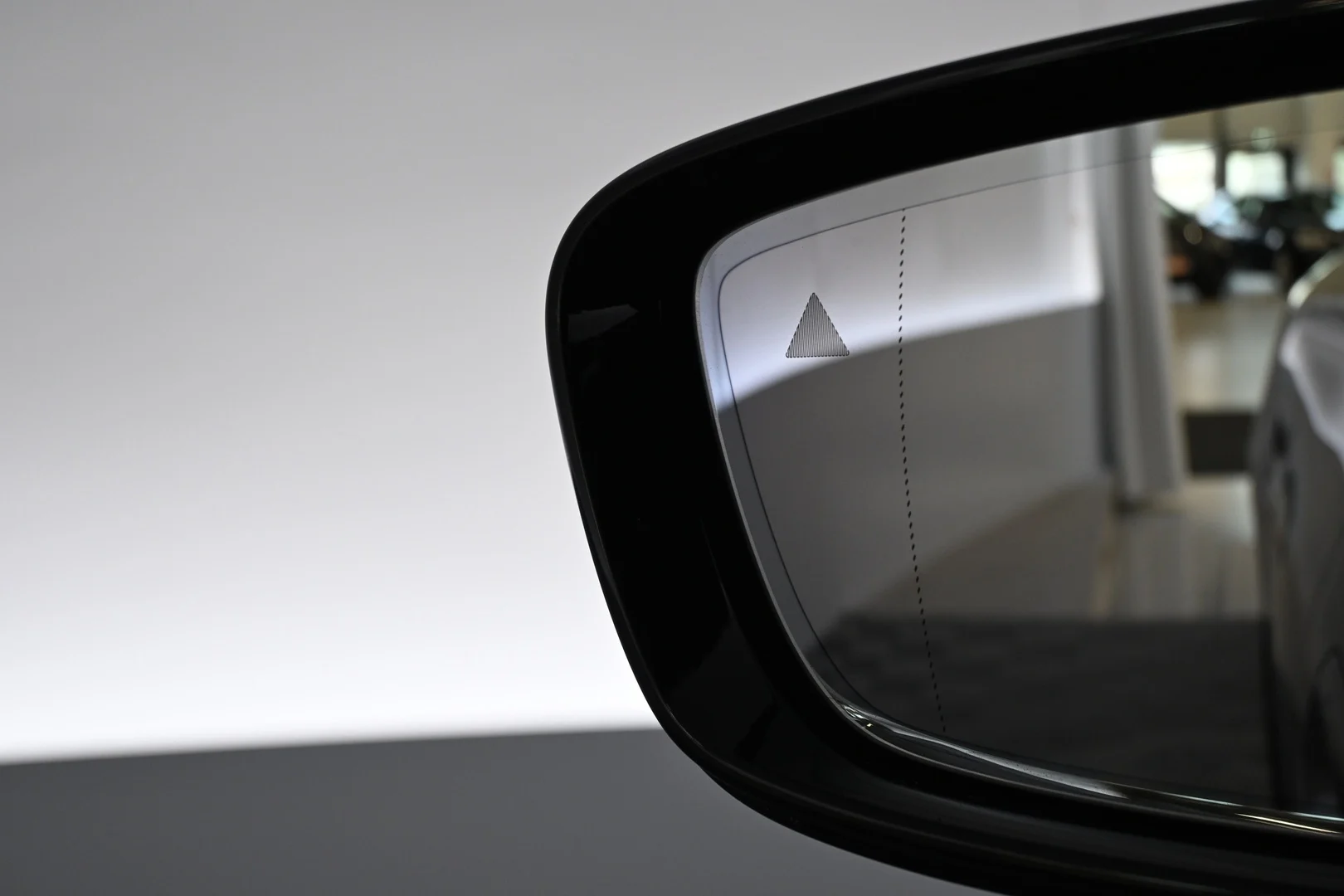 Car Image - 3Kw1sGa2axSiG3zBMtyQlR