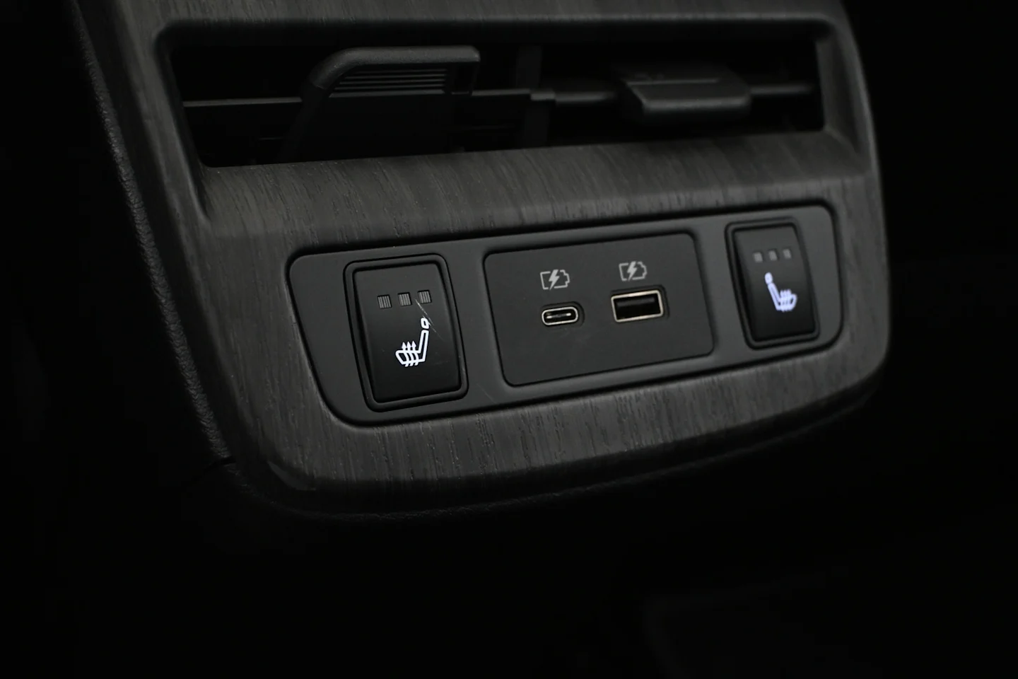 Car Image - 5M9jLbKFSU8ZkJdZMY0AuU