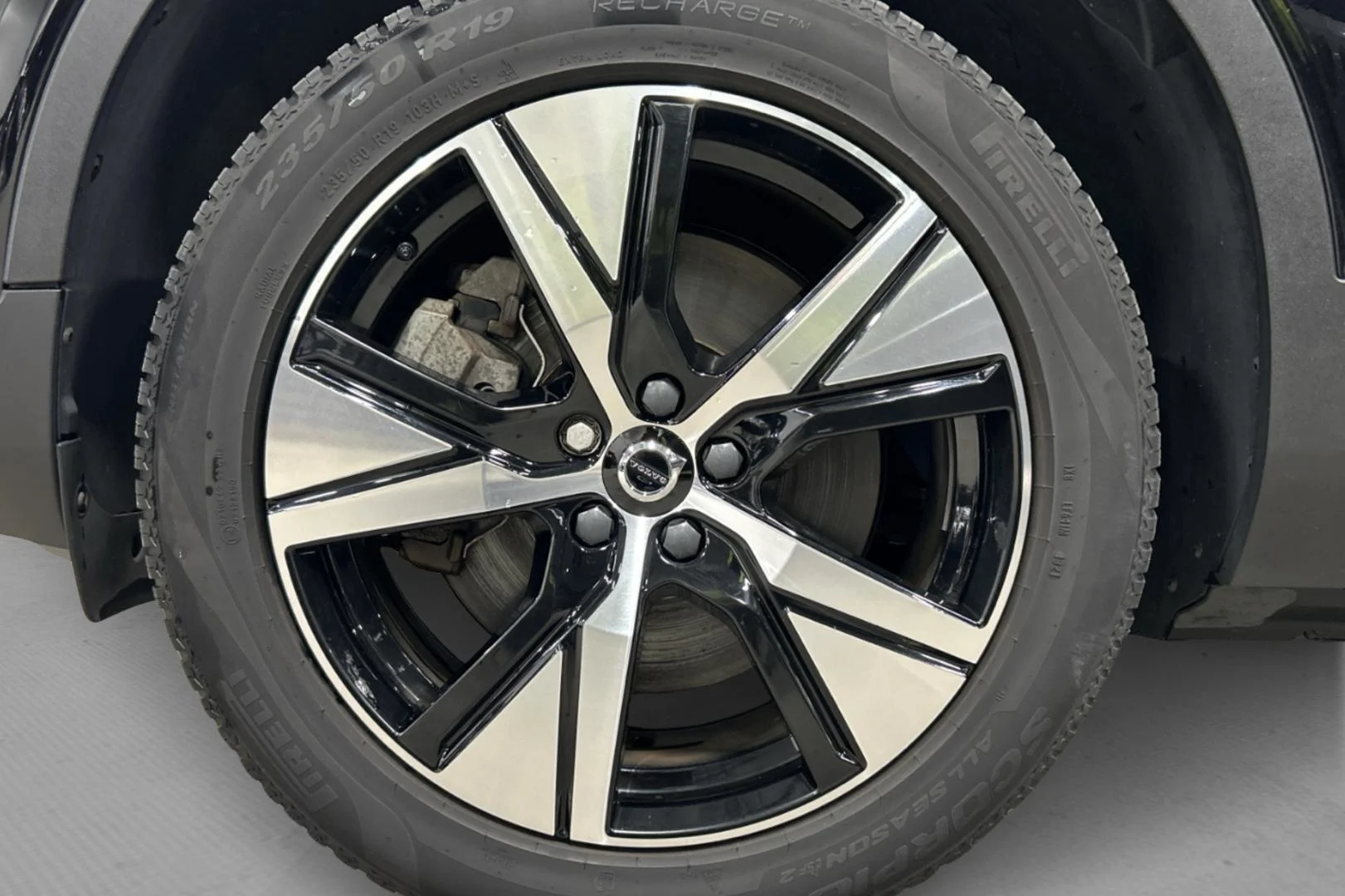 Car Image - 2sI1FRSZGUevcpScCOESdR