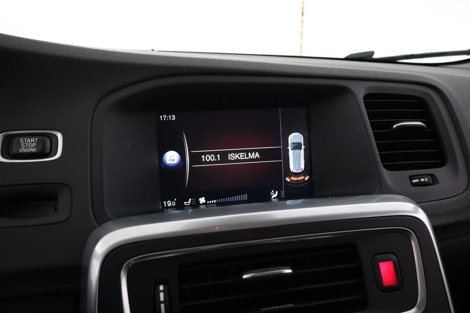 Car Image - 1k9Y3kE85QU2mg2N5uxWPR
