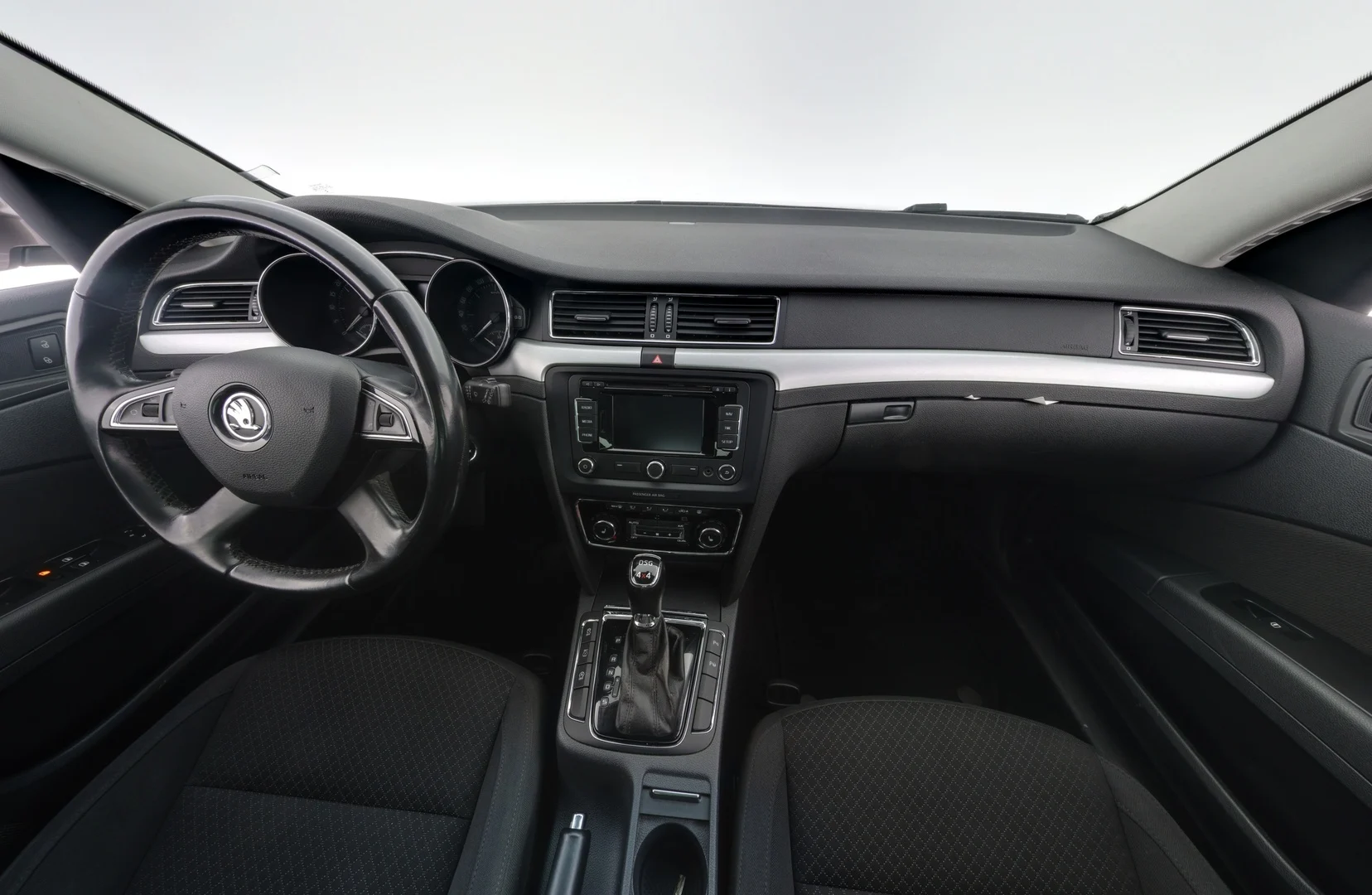 Car Image - 2oSixAoiKc8HR9nRxCMQdY