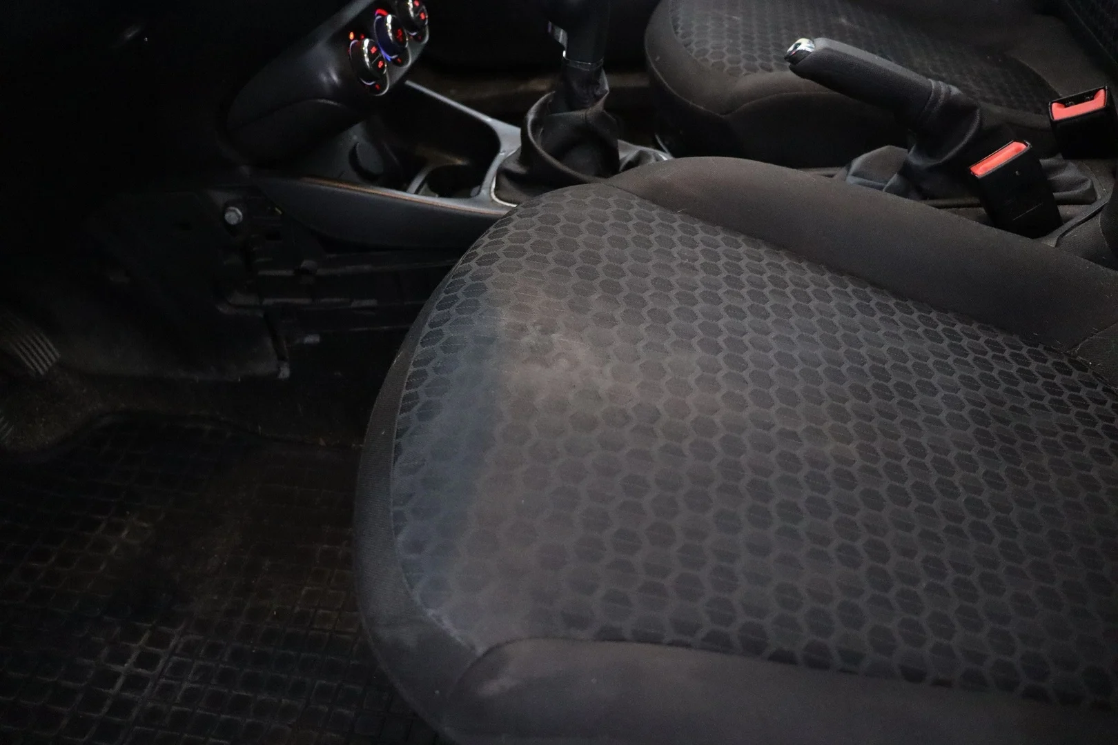 Car Image - 3D8P4cFbMTKtgvNBO8tri2