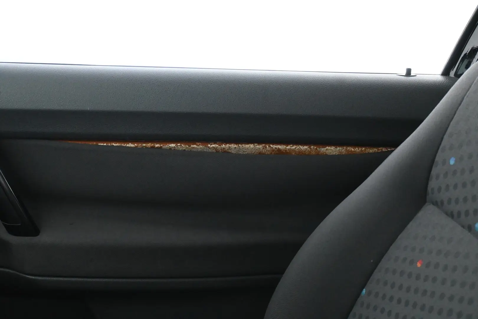 Car Image - 5aeo0Sh6CXtKfhrSkGbOzJ