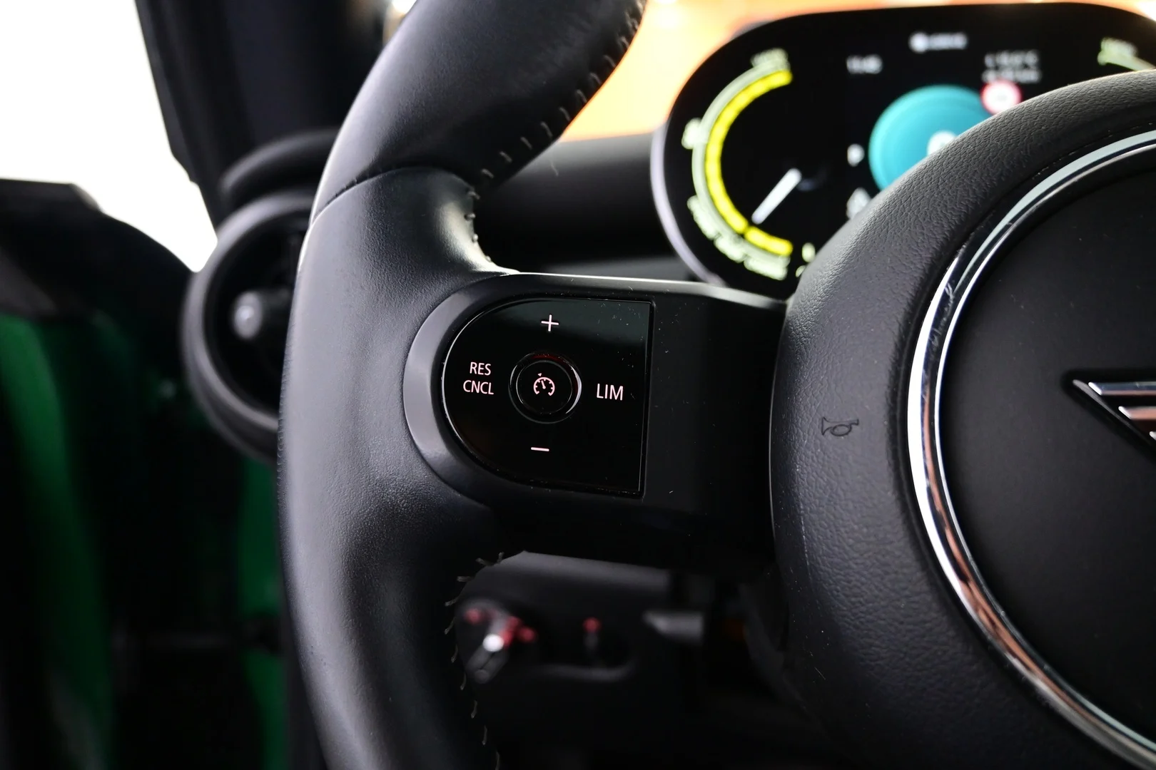 Car Image - 3gpPLHsBQEWrGCGRpIfZHS