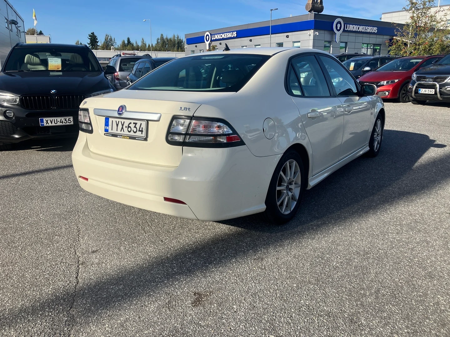 Car Image - 2FLVW4e7F9Gwuu1OTGmmR4