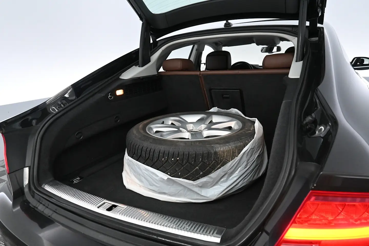 Car Image - 5jyNhnt9hopTDT2gRZMM0K