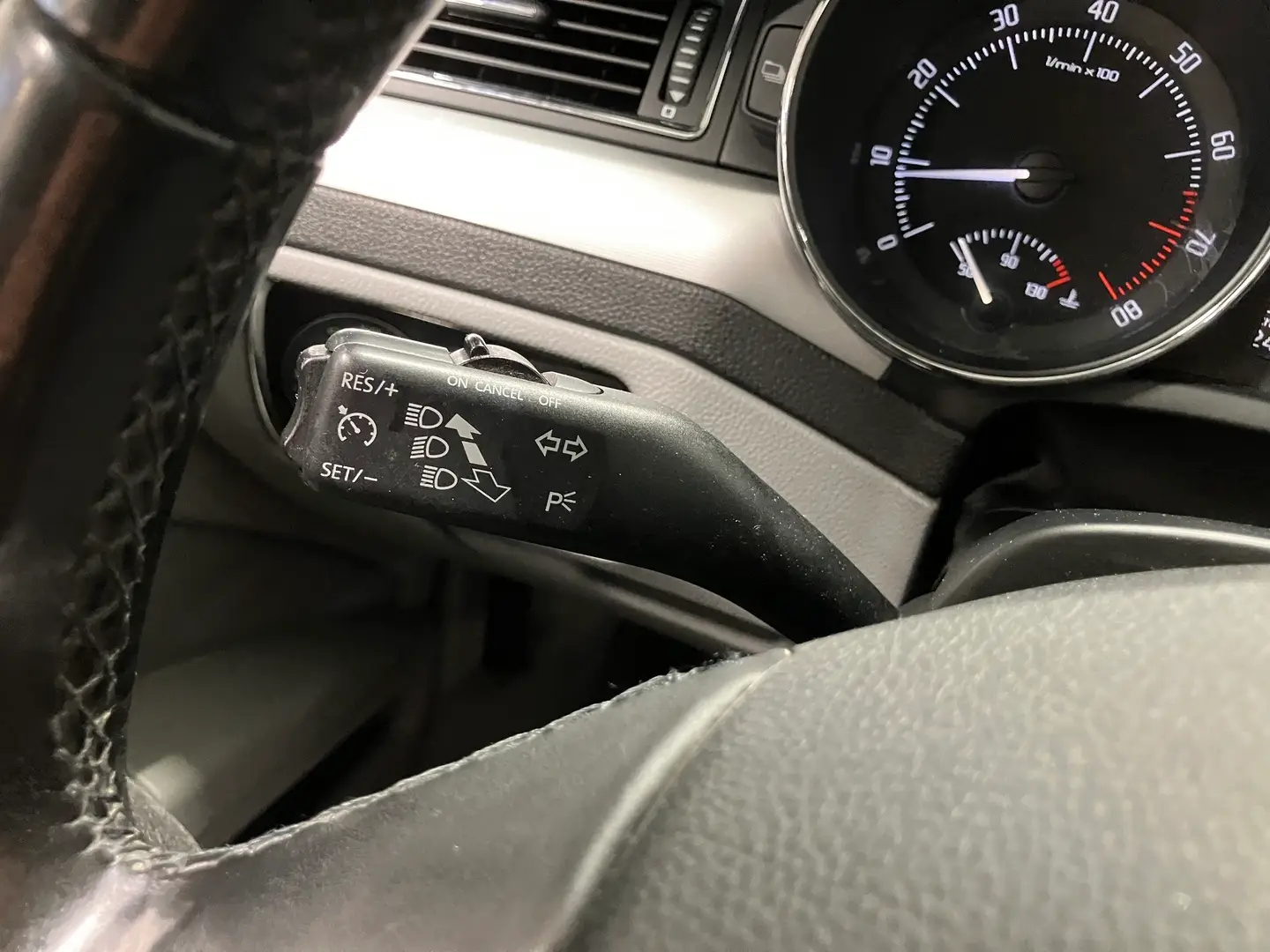 Car Image - FsTkKYT7XoojYjjK0pqFY