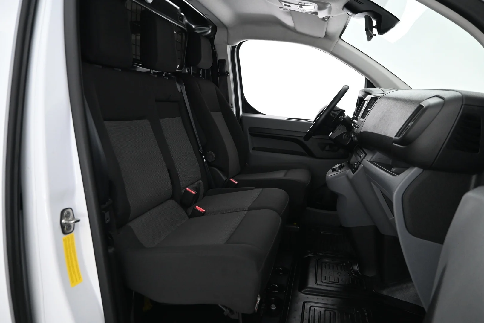 Car Image - 2KHxR7fGLq8BSMYwj60tRg