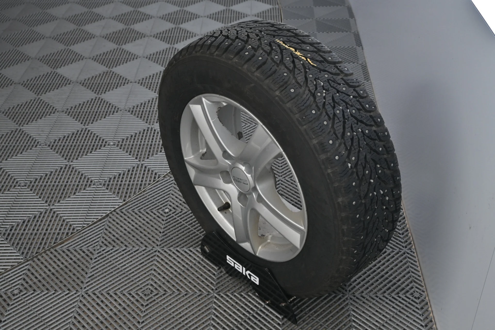 Car Image - 3SkzEnS0jm96zQZlIIq5qr