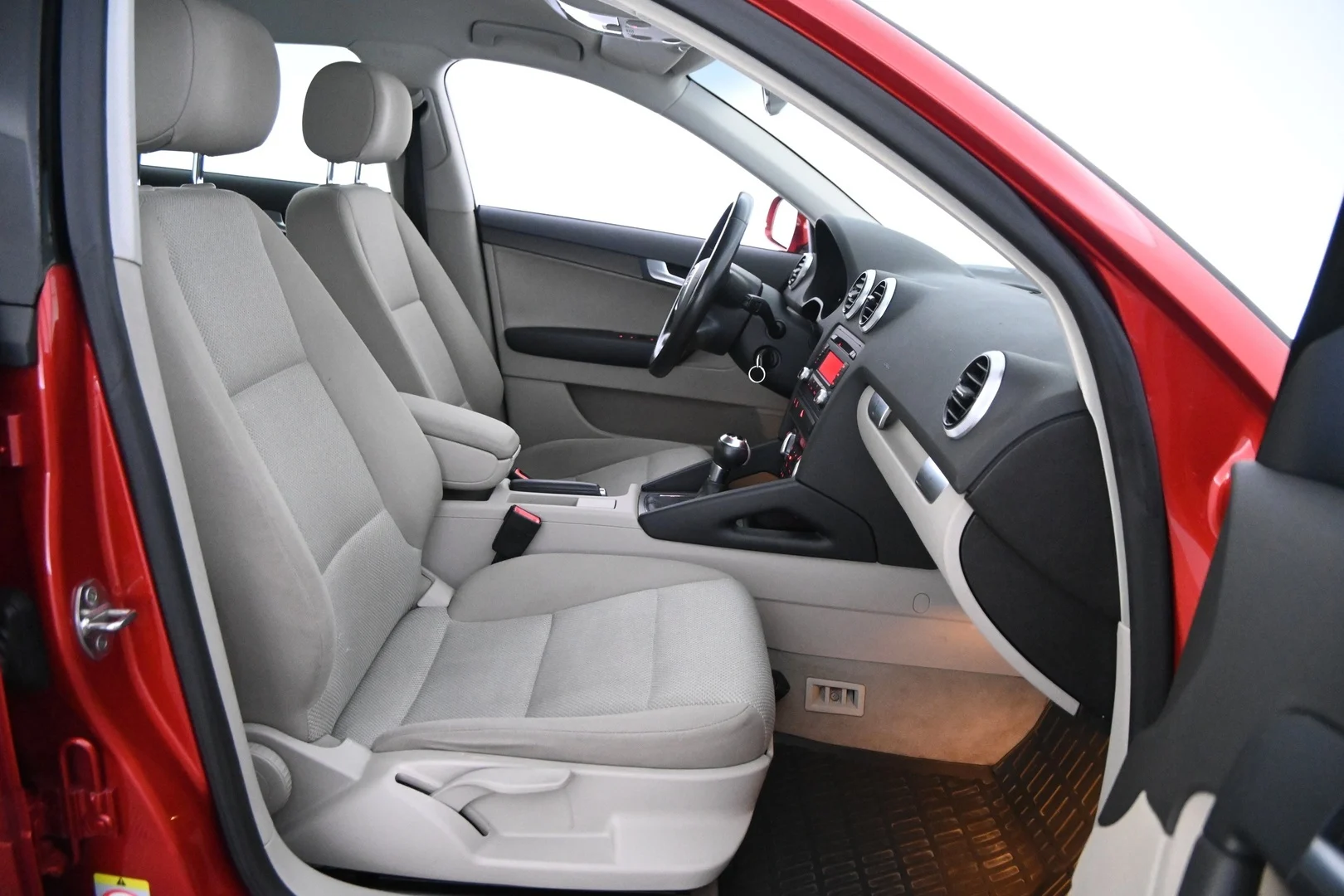 Car Image - 1mGpxGLtQSmTdFQdm9pSMl