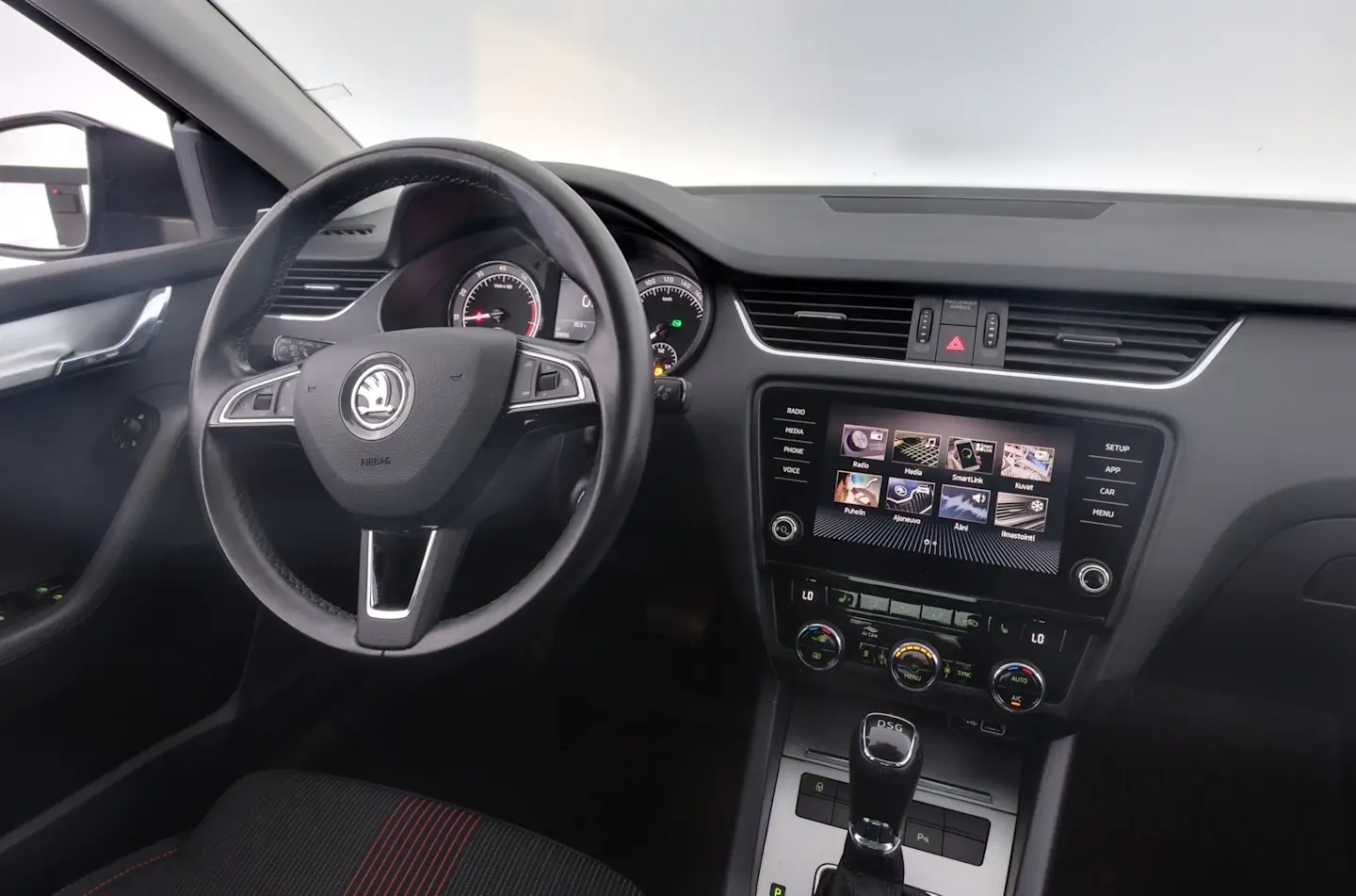 Car Image - sdPKxsGzL9kKH438wTOgi