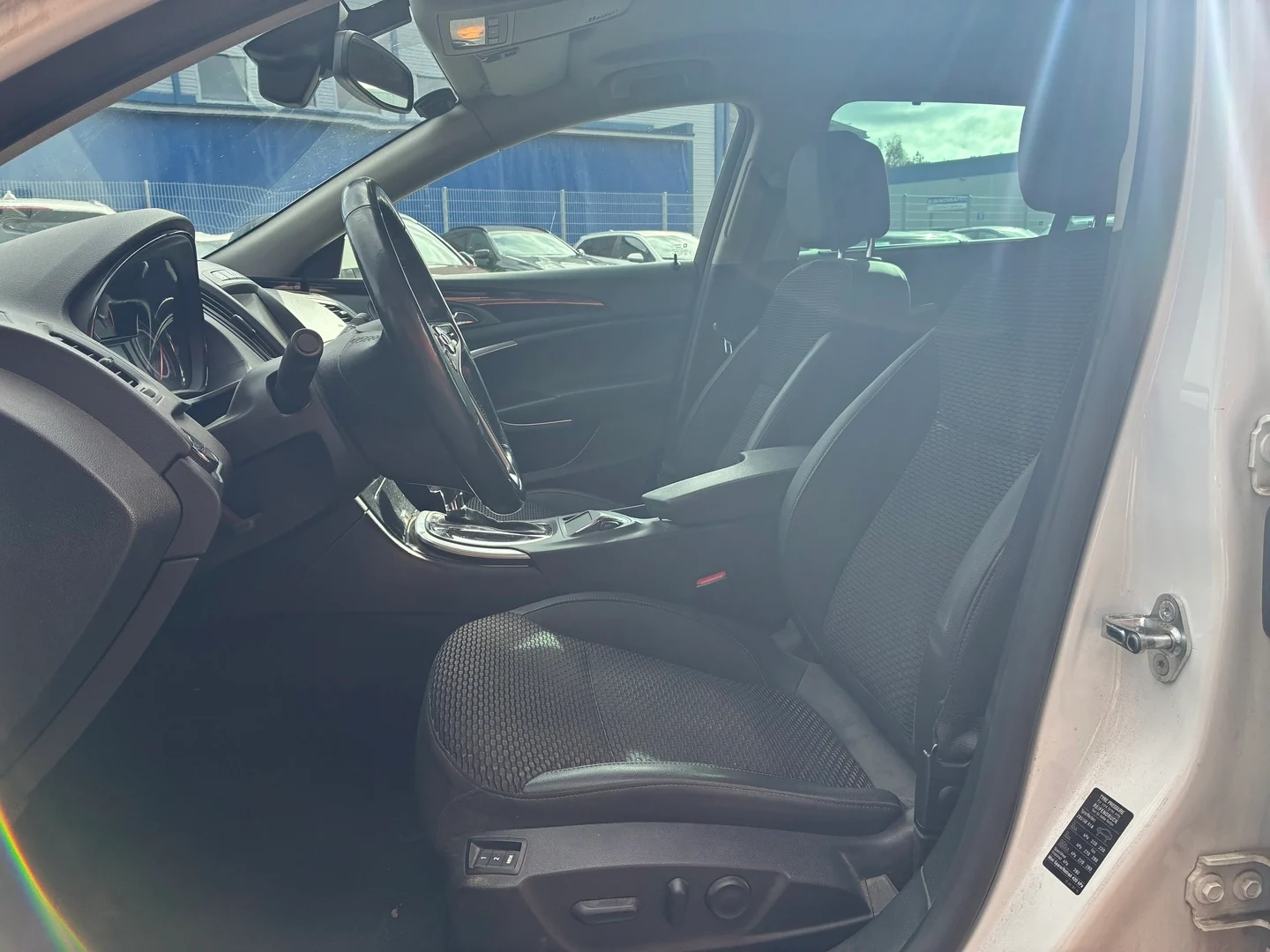 Car Image - 6XWqfm9MILL15zY88LWALV
