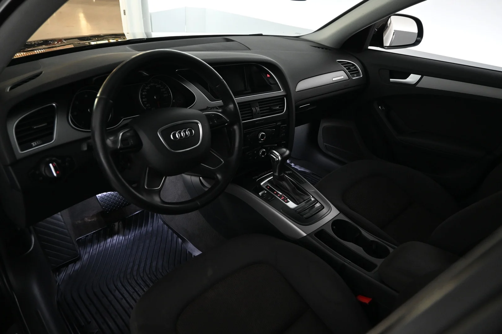 Car Image - 1hulzAo7Ahq7I369EfFU30