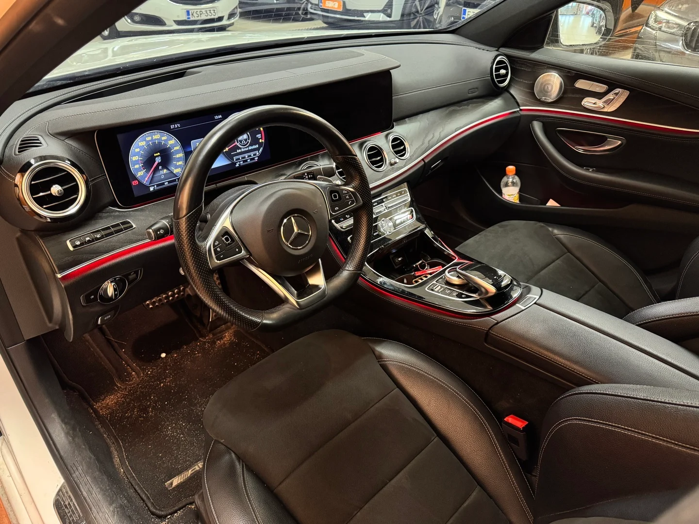 Car Image - 01sLtBo0hFBqcBBvQbMqJ6