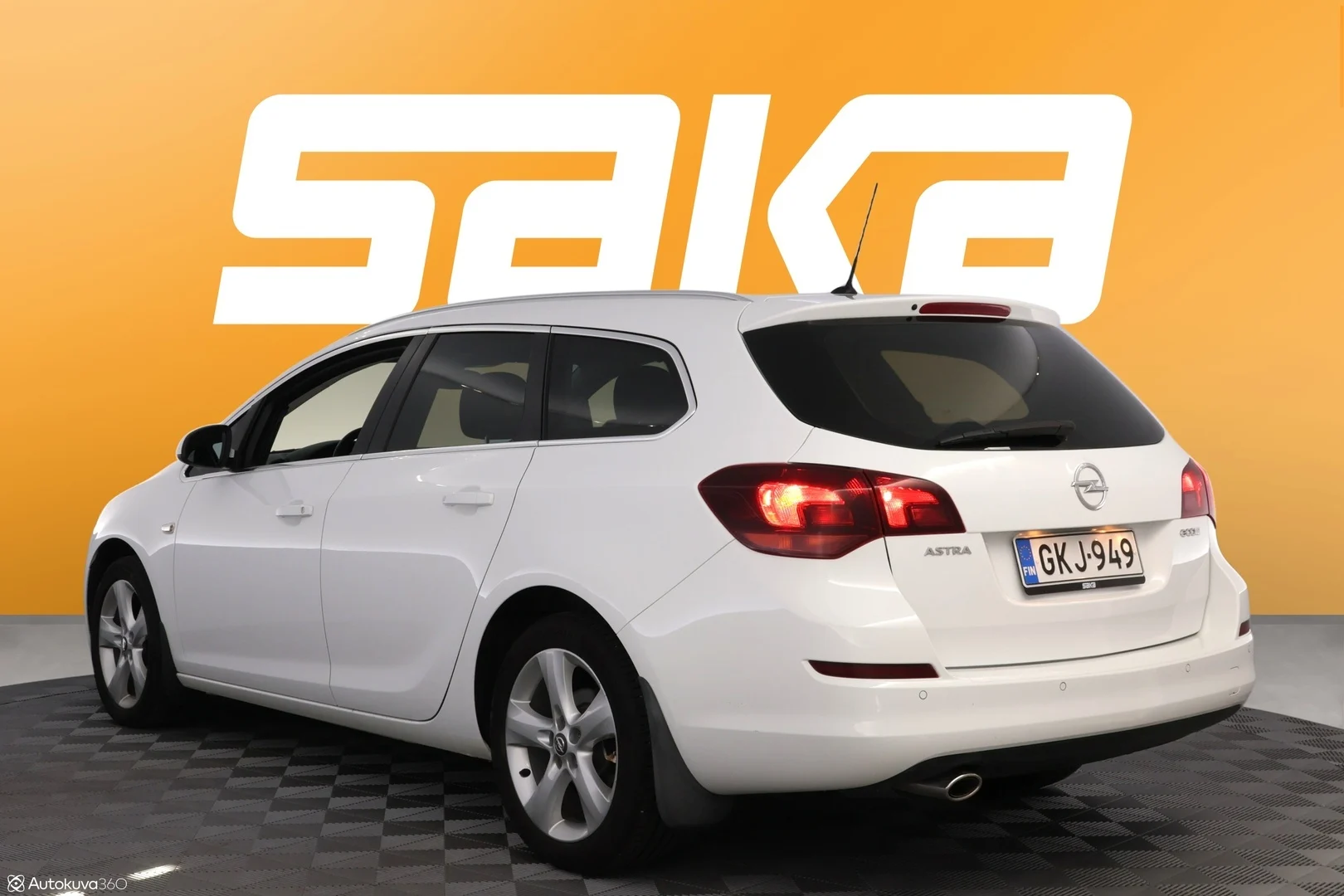Car Image - 4yi3c1eNMZ28y8tkNreaqc