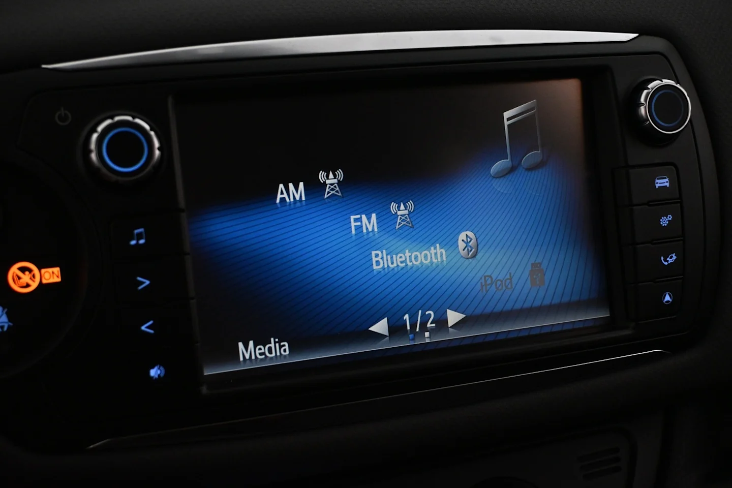 Car Image - 5hSmcreshy2YiwcCDxzW0U