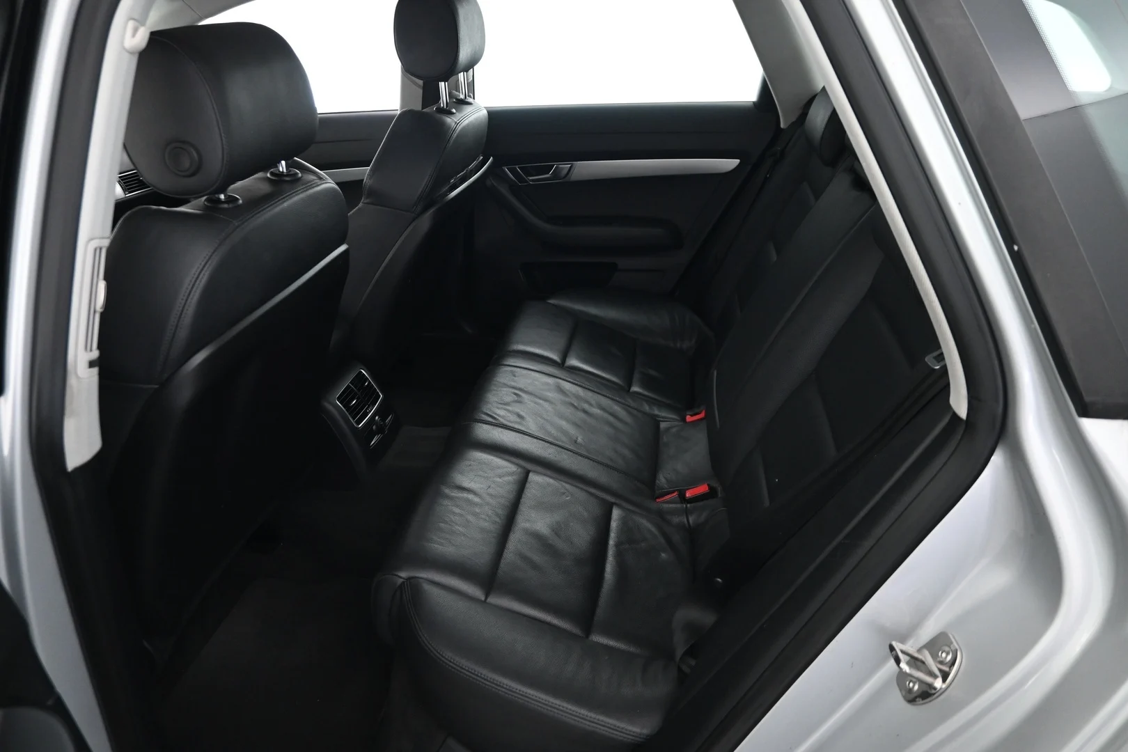 Car Image - 6lokPPlXsQC2x1yhqhSakh