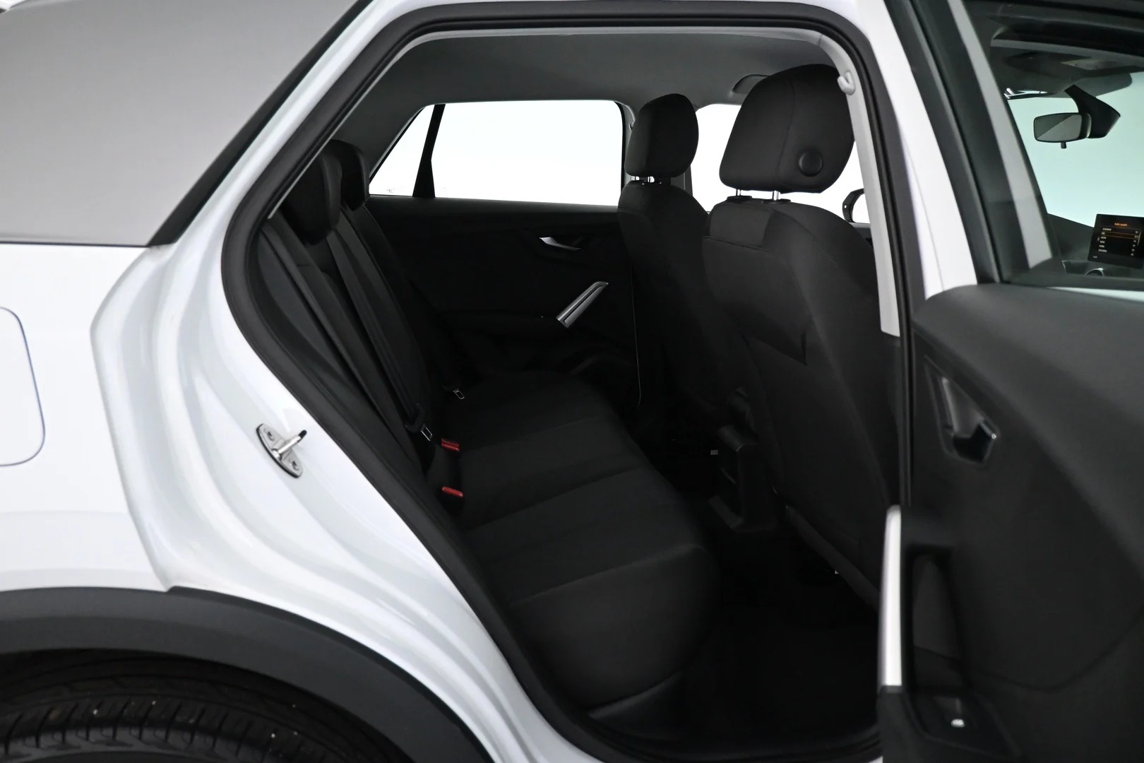 Car Image - FzTKHL0sDJNfyLQ1li1Lb