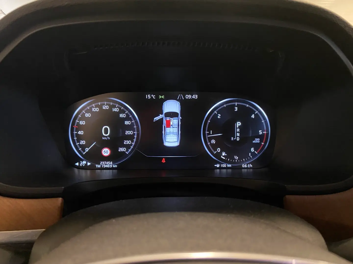 Car Image - 2k5BfeE3dt11duGQhQEwHJ