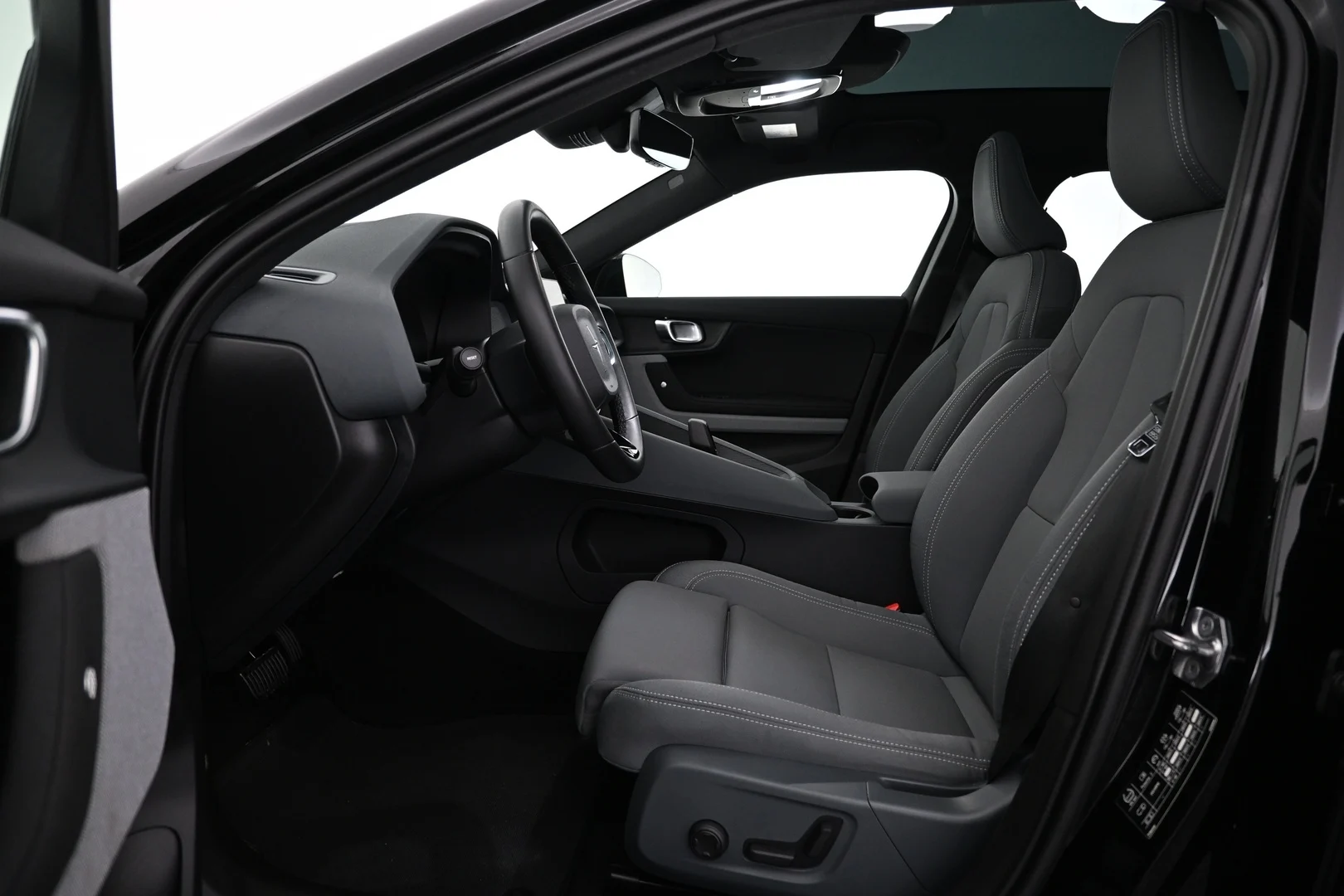 Car Image - 5bulONP0Z9vSwRq3UvfQ03