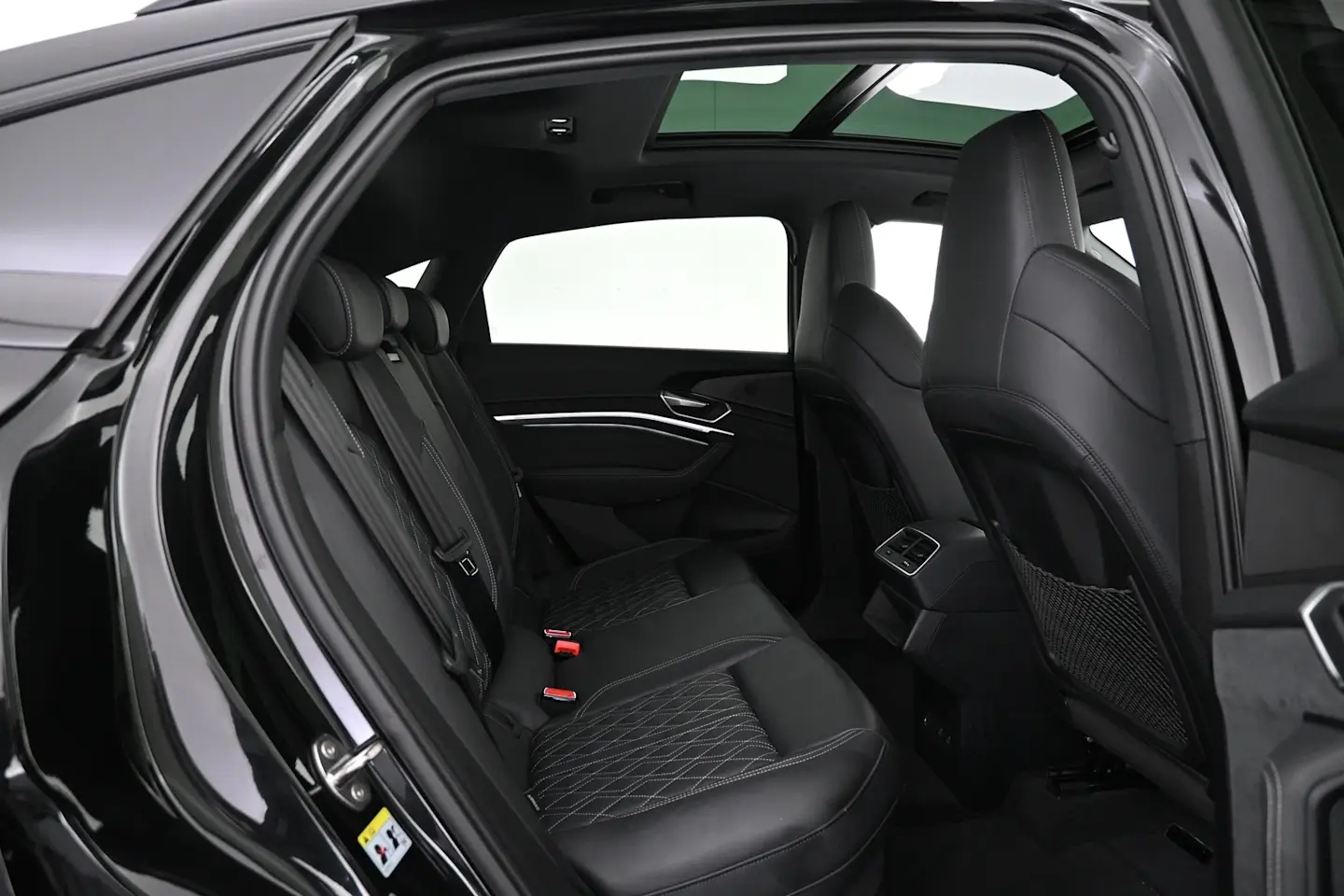 Car Image - 5u9TJip5Nrf9AxCPCv25G9