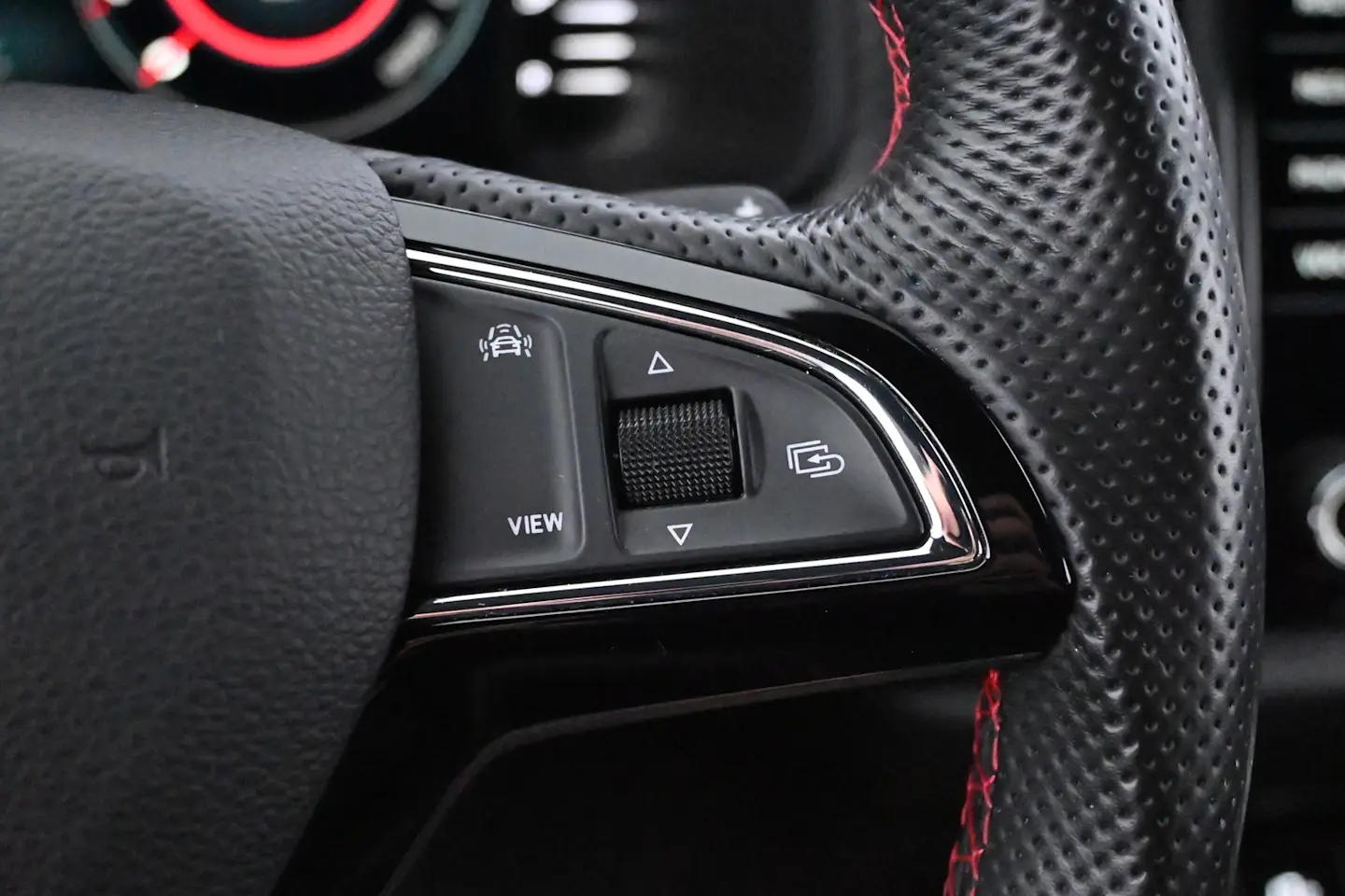 Car Image - 4kWf4DLbzT6Cdh8F7LGxhS