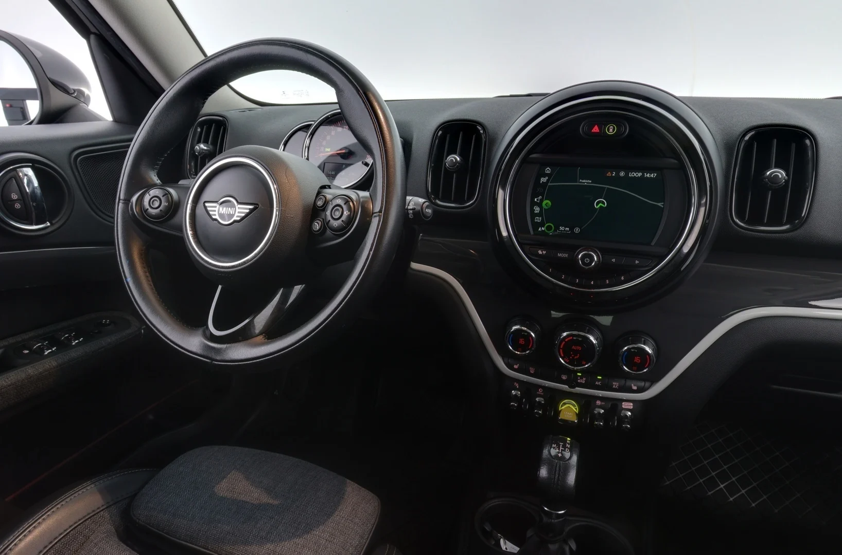 Car Image - 6L1h2K0UcVAehB6d9aBsfY