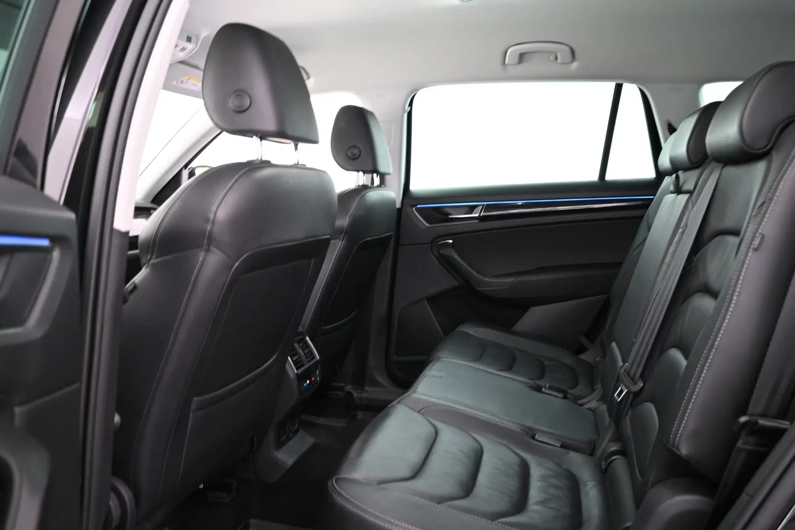 Car Image - X4K9VTFlATEatl3WGinxz
