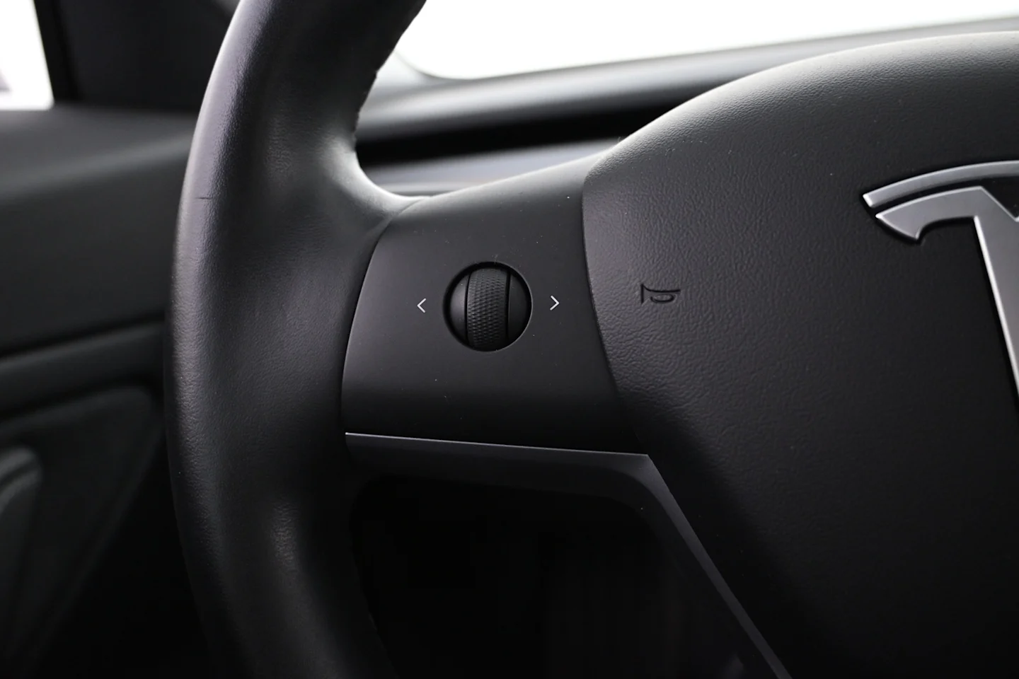 Car Image - 73254SDl412vHBpMD0e6ZL
