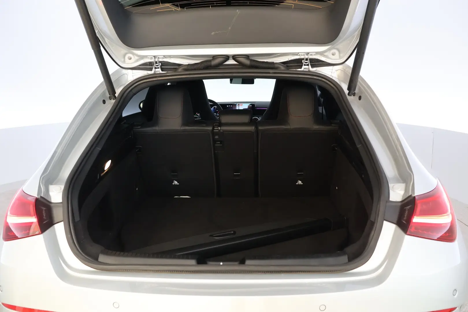 Car Image - da1yGszLHvMBmWHZW5C4F