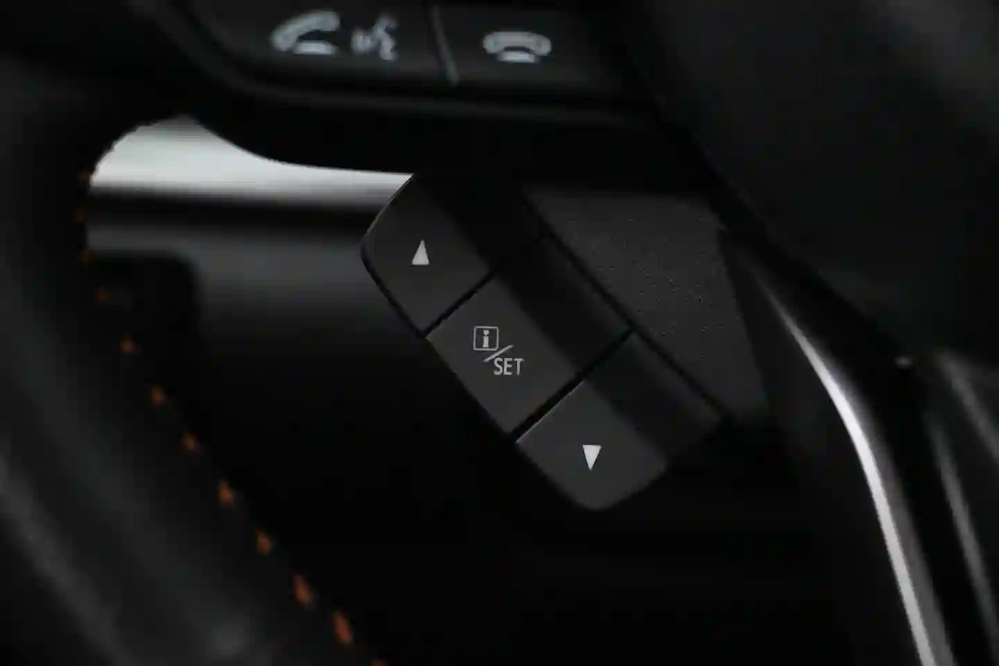 Car Image - 59kb0aRmb20zl75Mn9UMXR