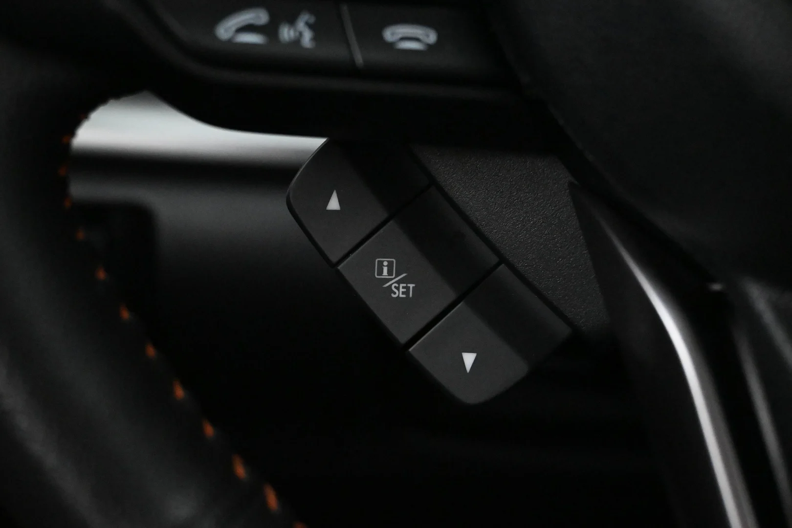 Car Image - 59kb0aRmb20zl75Mn9UMXR